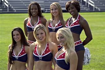 061013-f-9999r-003patriots-01206cheer.jpg